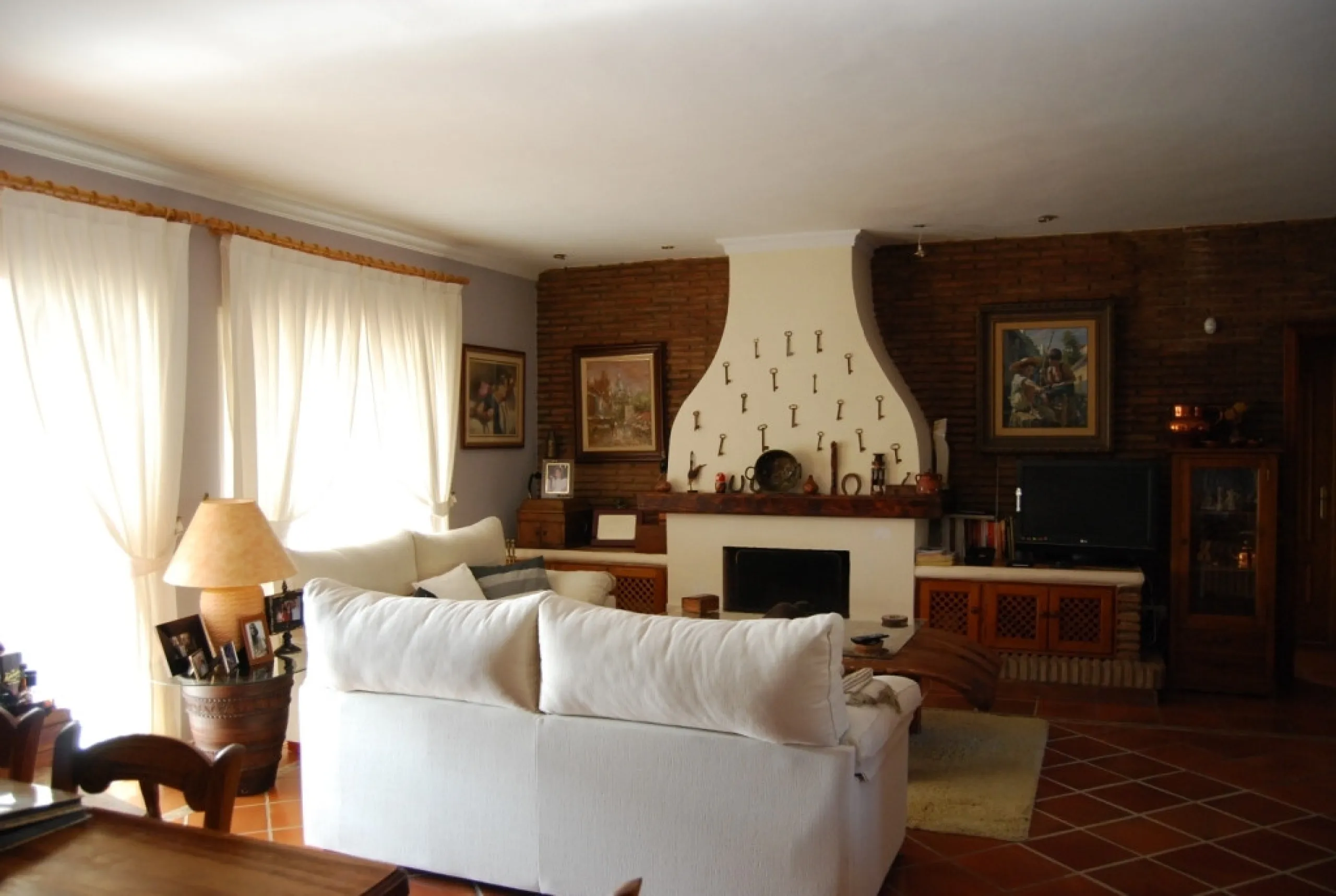 House - Detached Villa в продаже в Alhaurín de la Torre, Málaga. В доме 4 спален и 3 ванных комнат. Площадь дома 390 м². Площадь участка 6000 м²