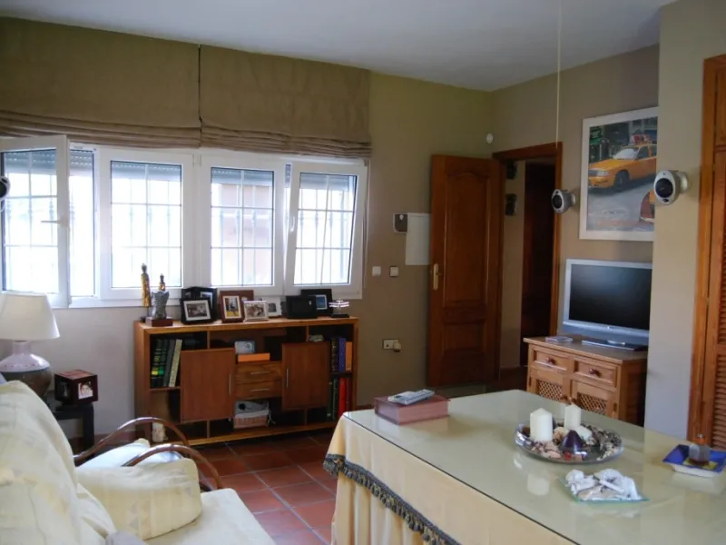 House - Detached Villa в продаже в Alhaurín de la Torre, Málaga. В доме 4 спален и 3 ванных комнат. Площадь дома 390 м². Площадь участка 6000 м²