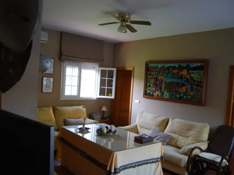 House - Detached Villa в продаже в Alhaurín de la Torre, Málaga. В доме 4 спален и 3 ванных комнат. Площадь дома 390 м². Площадь участка 6000 м²
