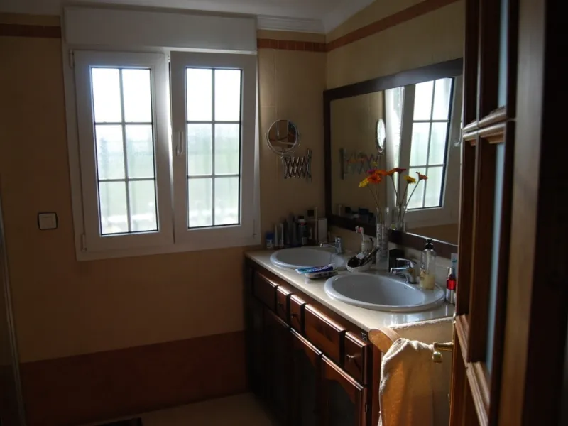 House - Detached Villa в продаже в Alhaurín de la Torre, Málaga. В доме 4 спален и 3 ванных комнат. Площадь дома 390 м². Площадь участка 6000 м²