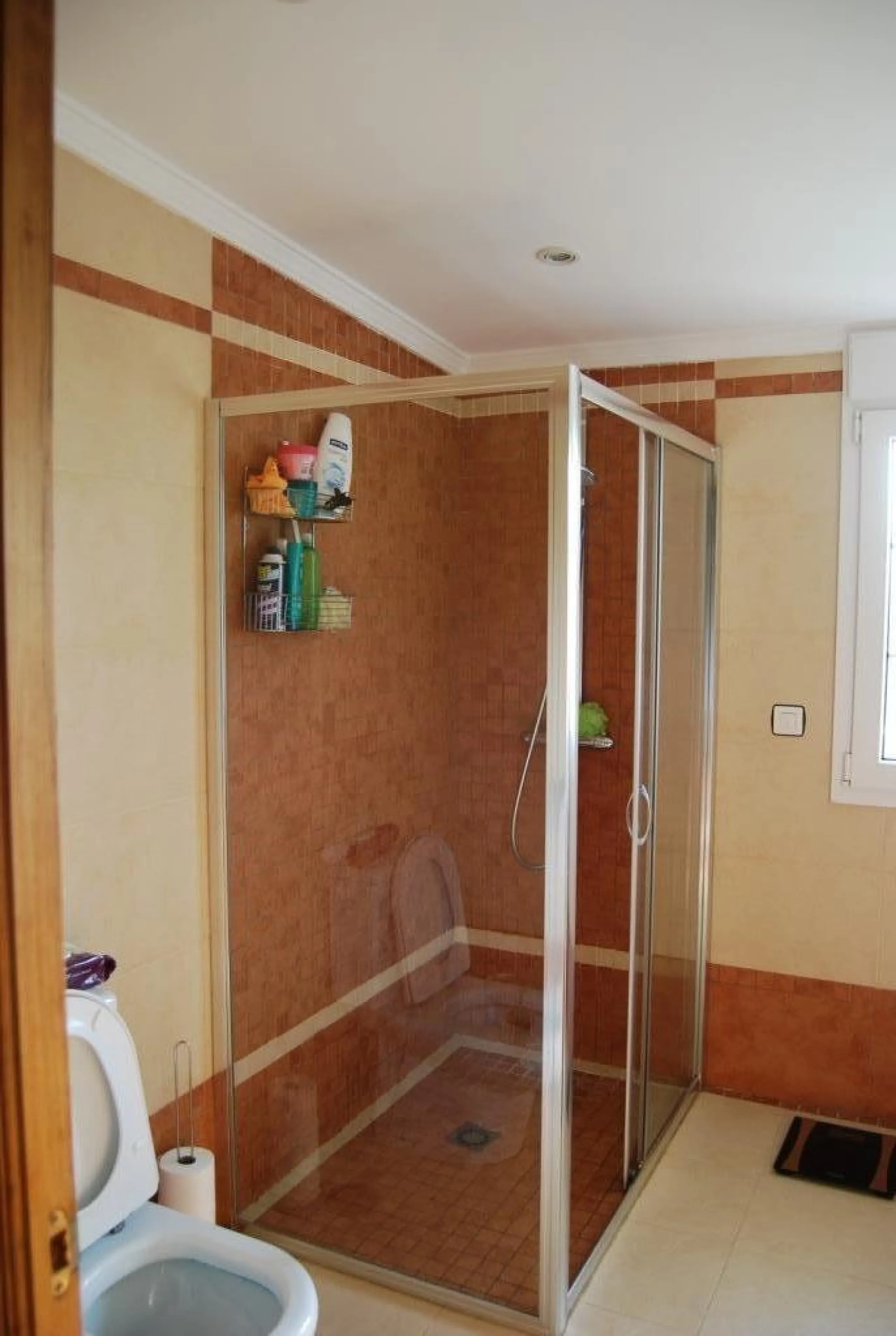 House - Detached Villa в продаже в Alhaurín de la Torre, Málaga. В доме 4 спален и 3 ванных комнат. Площадь дома 390 м². Площадь участка 6000 м²