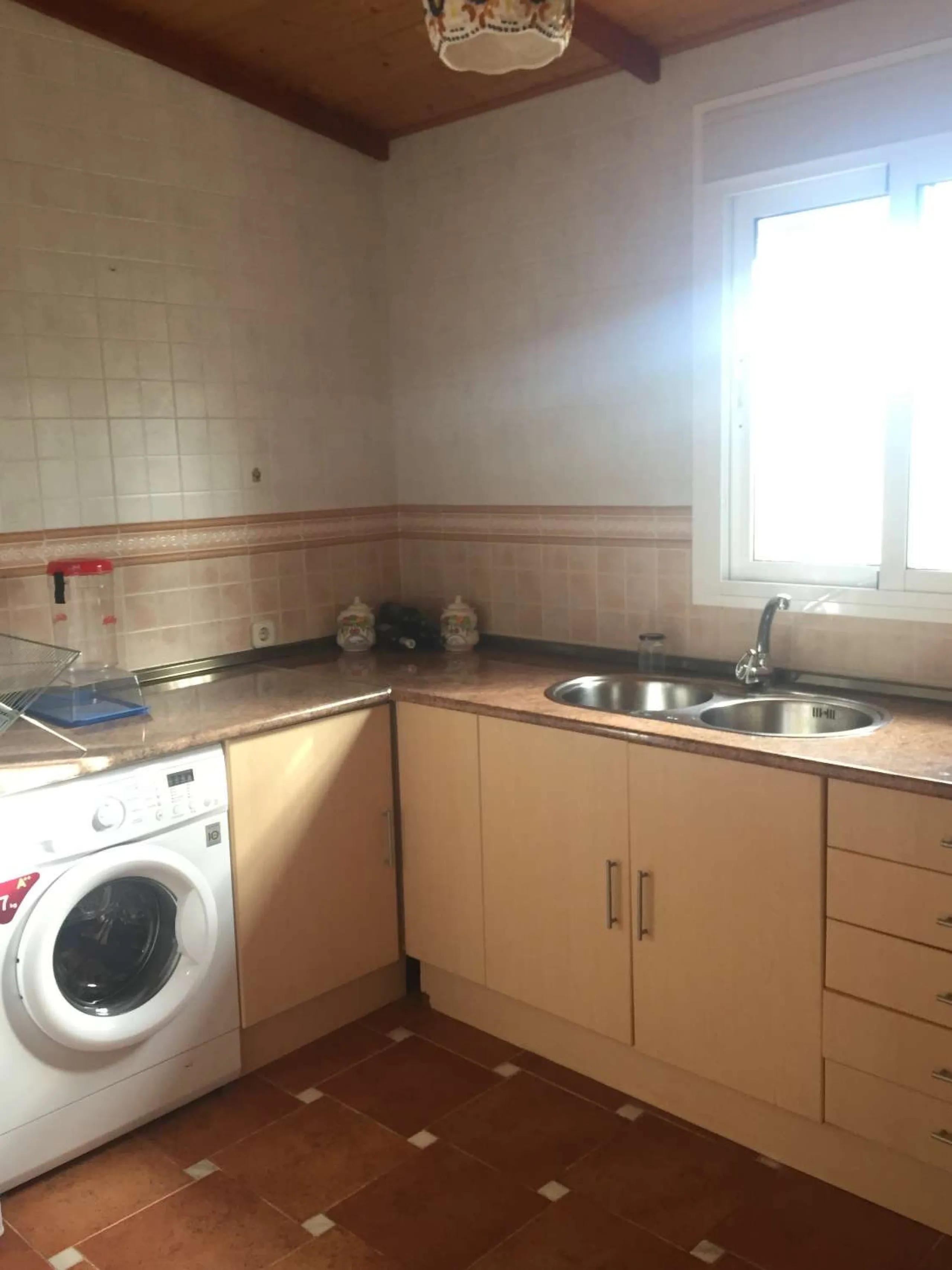 House - Detached Villa в продаже в Alhaurín de la Torre, Málaga. В доме 4 спален и 3 ванных комнат. Площадь дома 390 м². Площадь участка 6000 м²