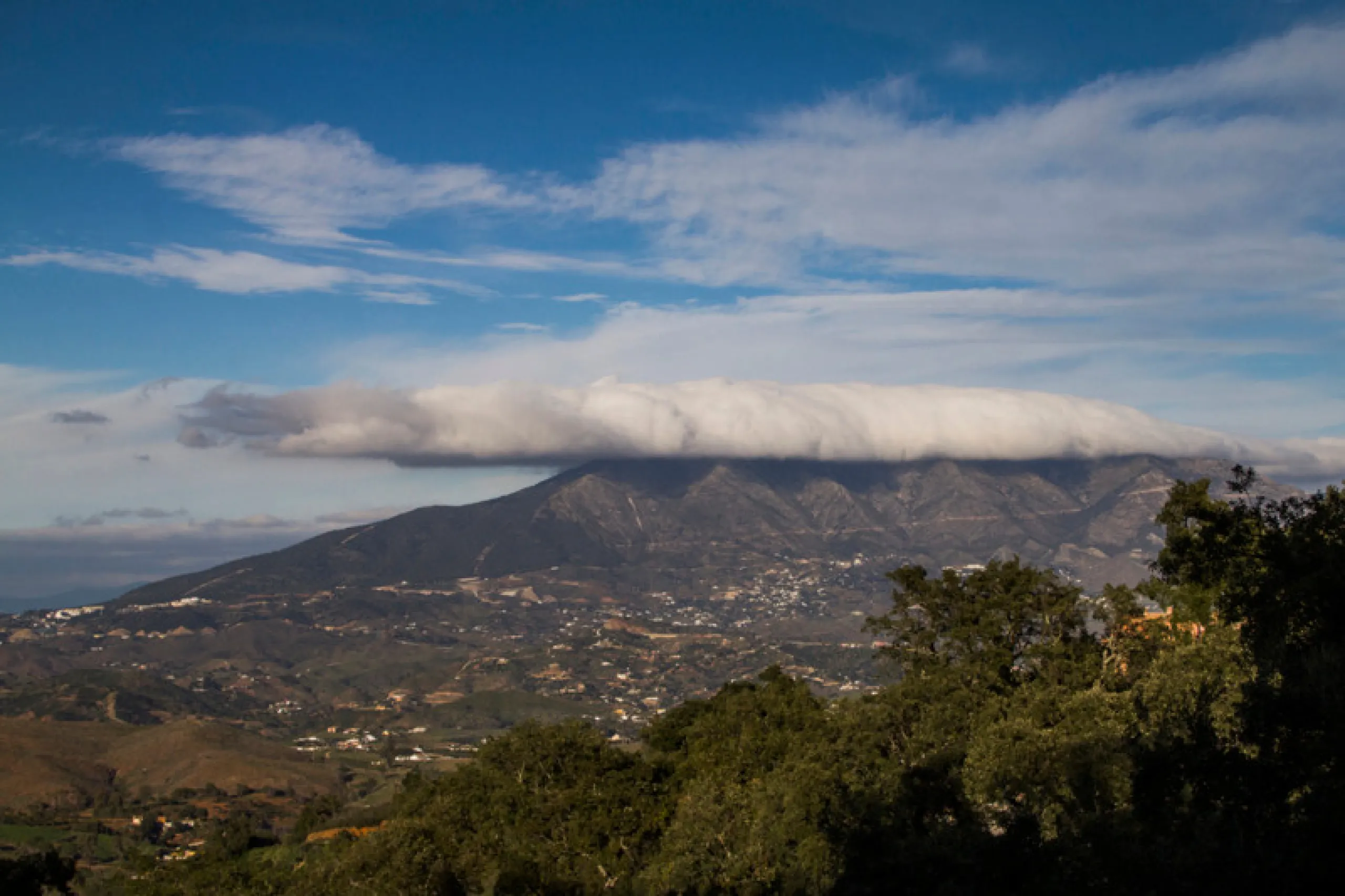 Big modern villa, with spectacular mountain views. Set in a magical cork oak forest.