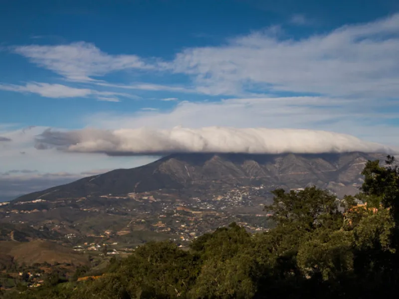 Big modern villa, with spectacular mountain views. Set in a magical cork oak forest.