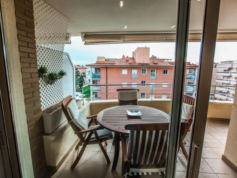 Exclusive home with private solarium in El Estany, Calafell