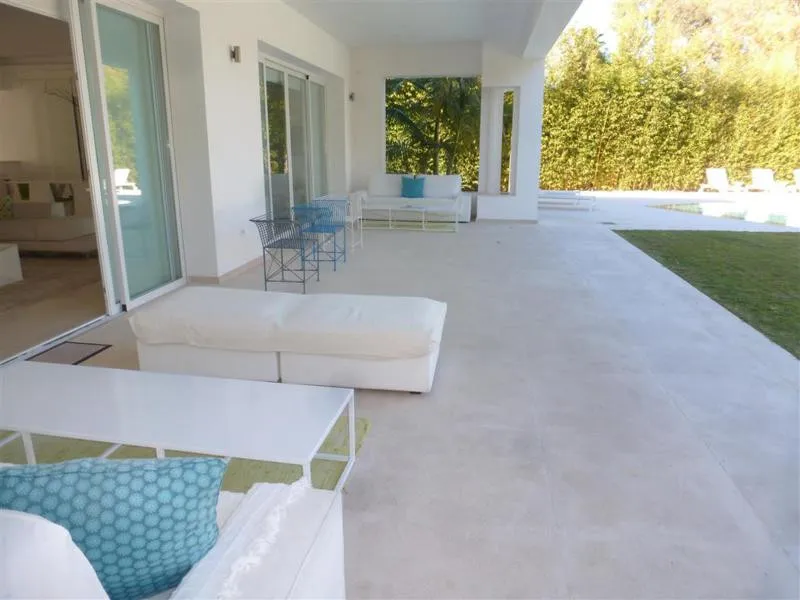 Brand new contemporary villa for sale in Guadalmina Baja, Marbella Costa del Sol.