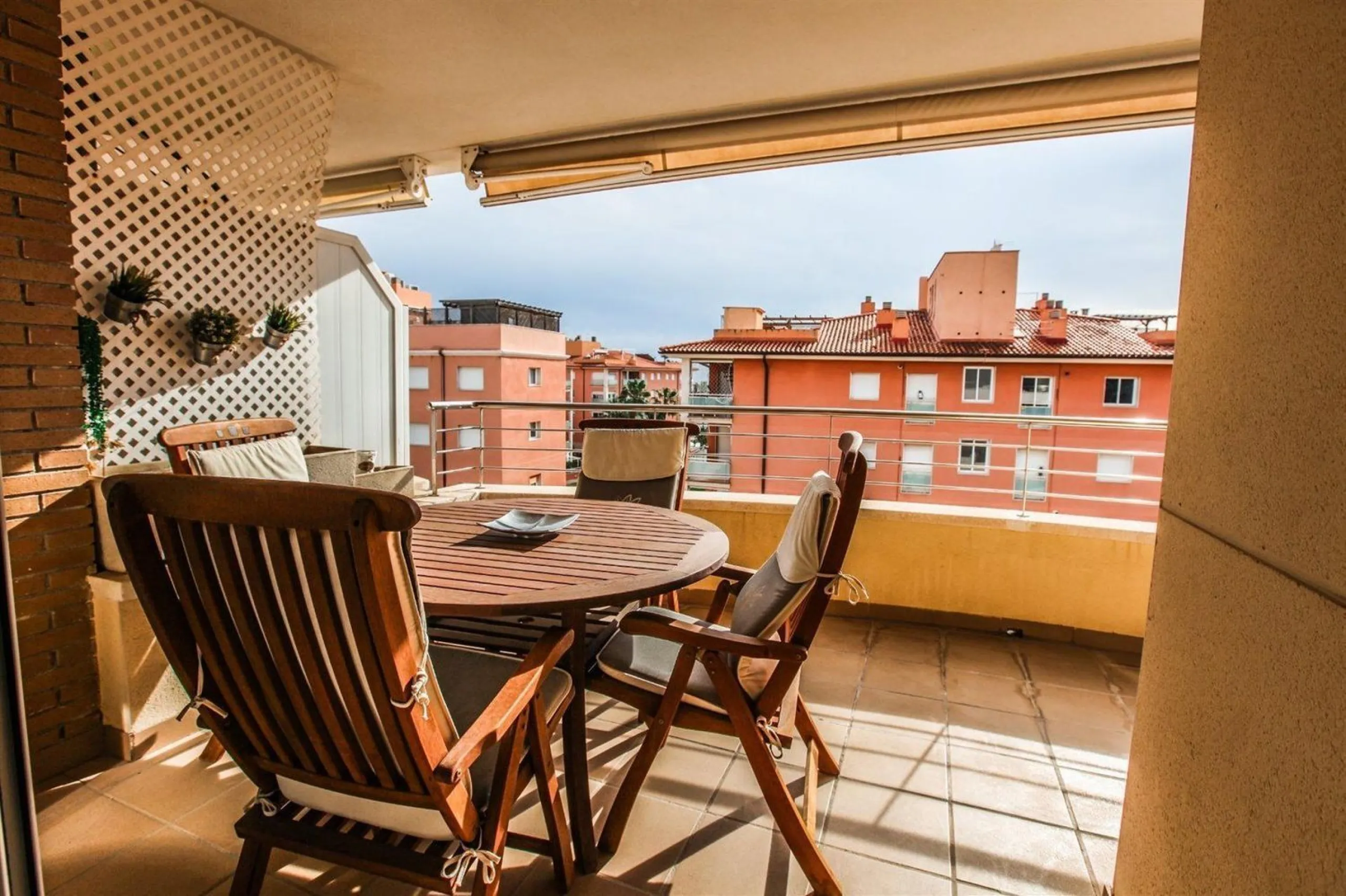 Exclusive home with private solarium in El Estany, Calafell