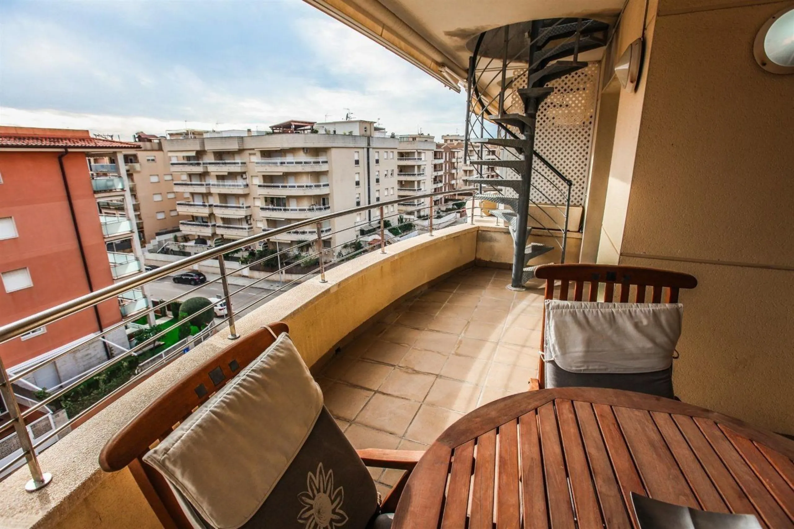 Exclusive home with private solarium in El Estany, Calafell