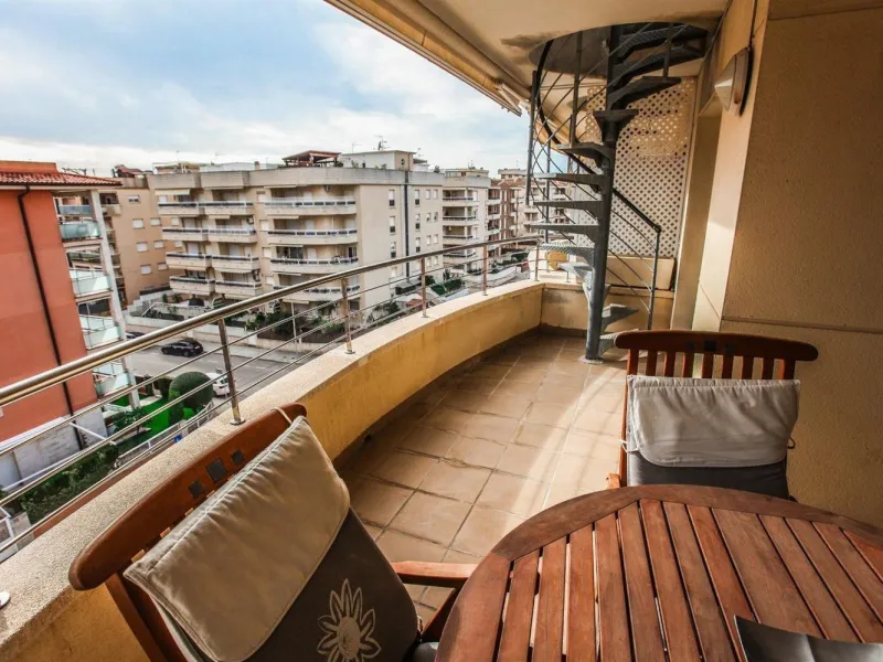 Exclusive home with private solarium in El Estany, Calafell