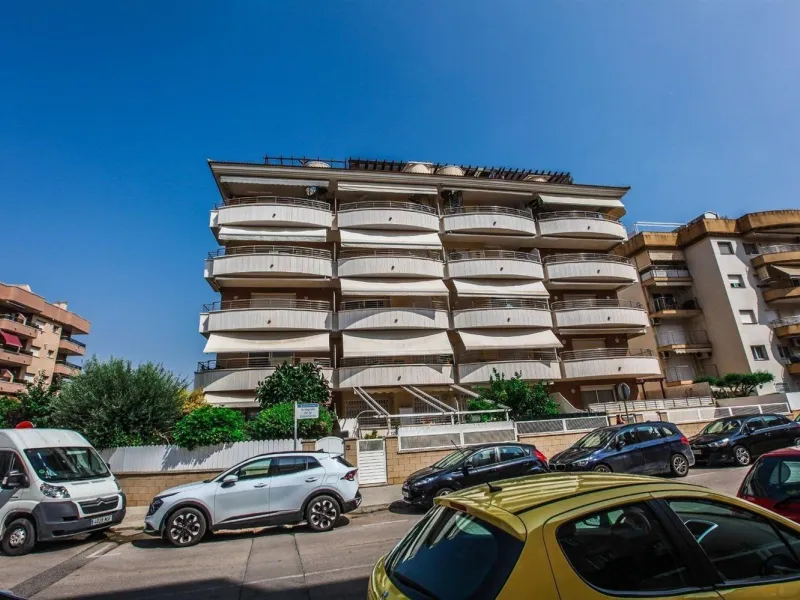 Exclusive home with private solarium in El Estany, Calafell