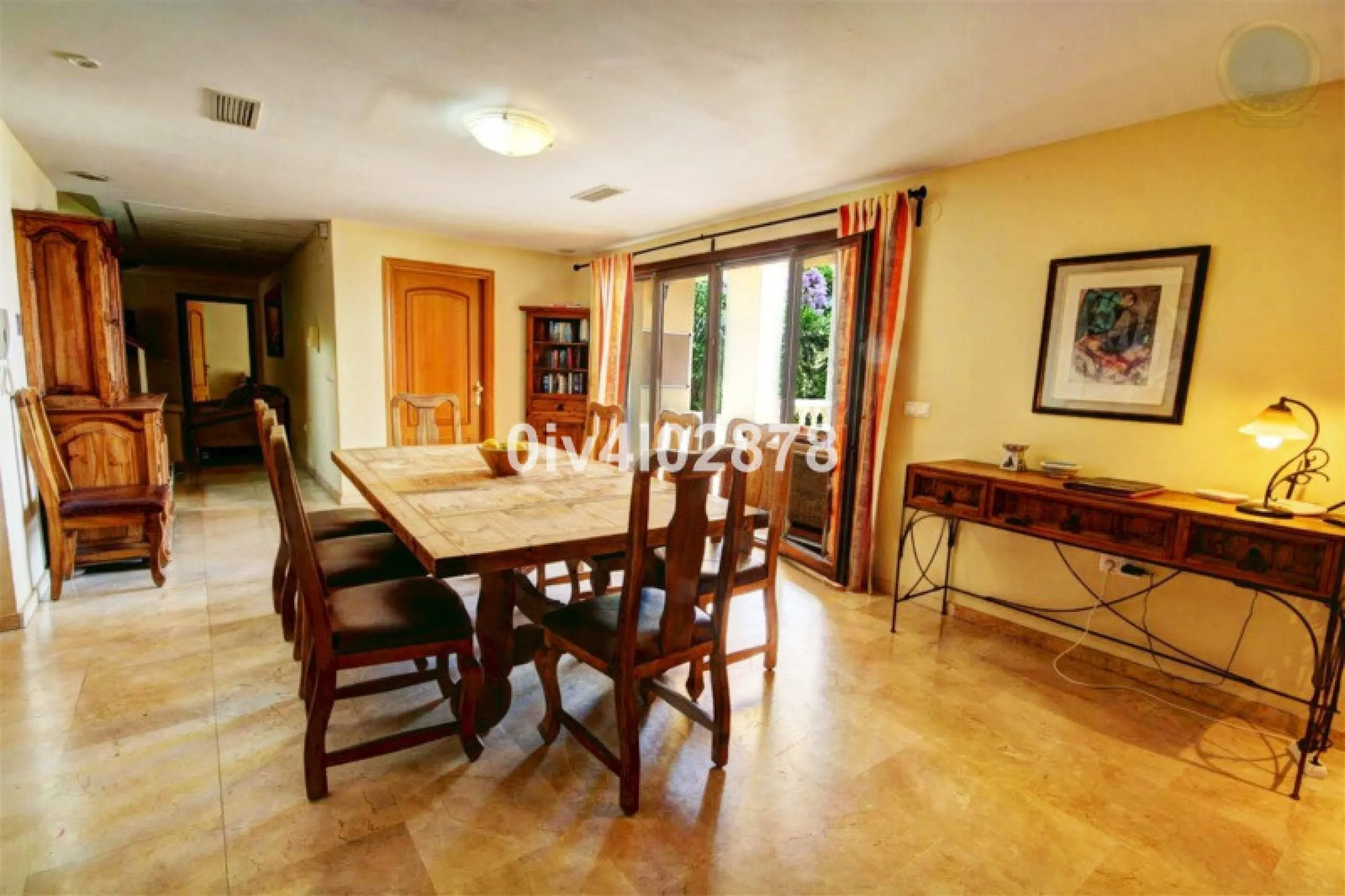 House - Detached Villa в продаже в Benalmadena, Málaga. В доме 10 спален и 10 ванных комнат. Площадь дома 658 м². Площадь участка 2780 м²