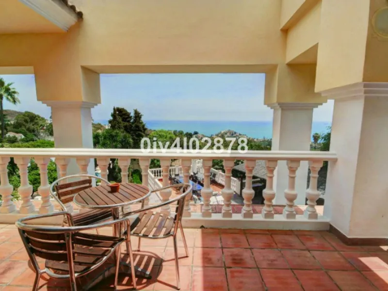 House - Detached Villa в продаже в Benalmadena, Málaga. В доме 10 спален и 10 ванных комнат. Площадь дома 658 м². Площадь участка 2780 м²
