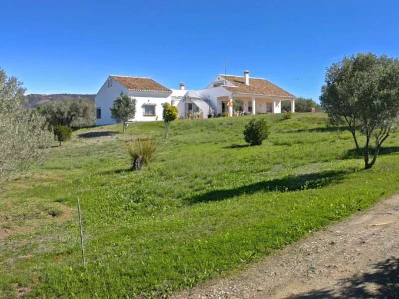 UNIQUE VILLA IN SPECTACULAR SETTING