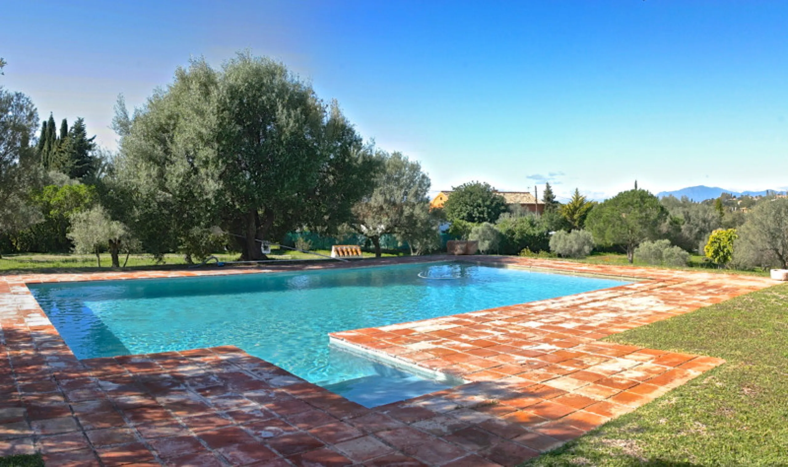 UNIQUE VILLA IN SPECTACULAR SETTING