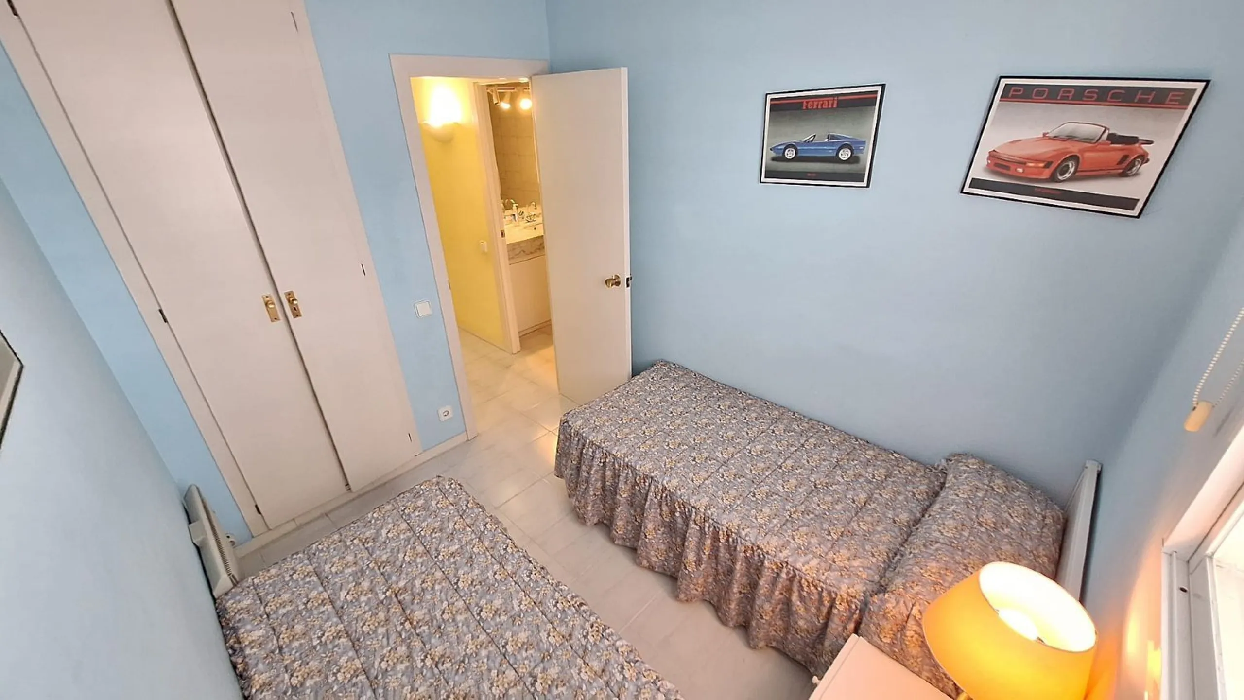 Exclusive seafront ground floor apartment in Masía Blanca, El Vendrell