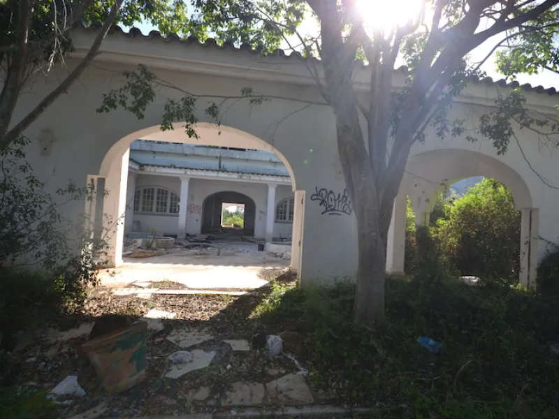 Plot - Land with Ruin в продаже в Marbella, Málaga. Площадь дома 2288 м². Площадь участка 13000 м²
