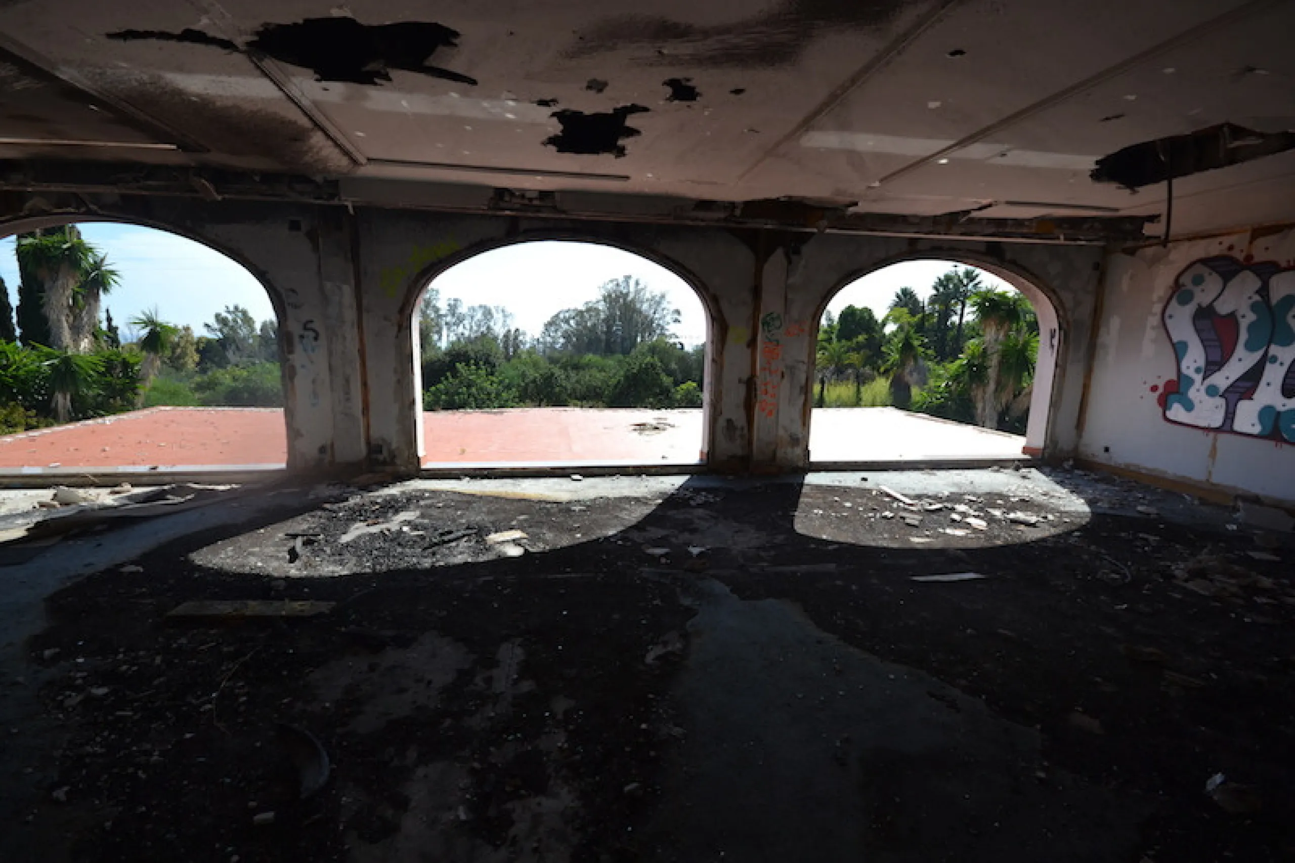 Plot - Land with Ruin в продаже в Marbella, Málaga. Площадь дома 2288 м². Площадь участка 13000 м²