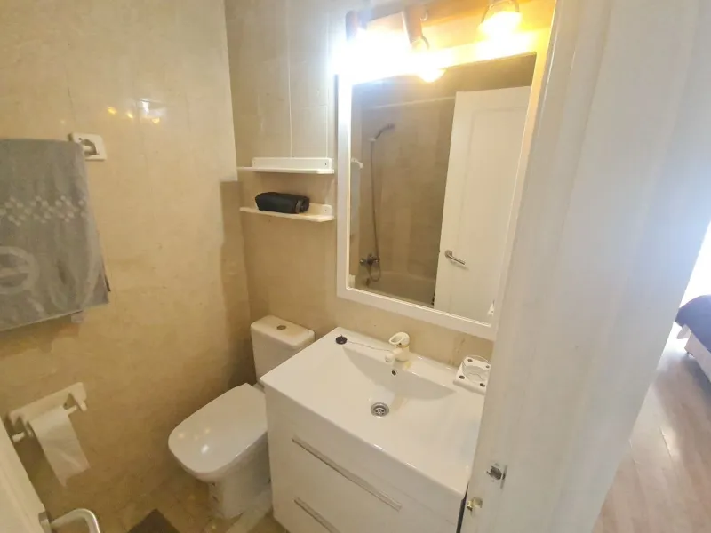 Surrounded by 12.000 m2 of gardens for only 12 properties and  in front of las Brisas Golf. This lovely ,  3 bedrooms duplex with 2  bahrooms and  guess toilet .Offers you communal pool and gardens, to enjoy "the golf-valley way of life". Air cond all the