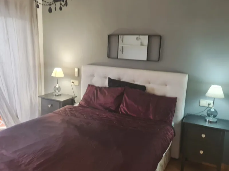 Surrounded by 12.000 m2 of gardens for only 12 properties and  in front of las Brisas Golf. This lovely ,  3 bedrooms duplex with 2  bahrooms and  guess toilet .Offers you communal pool and gardens, to enjoy "the golf-valley way of life". Air cond all the