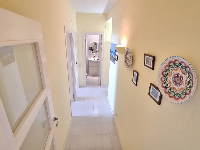 Exclusive seafront ground floor apartment in Masía Blanca, El Vendrell