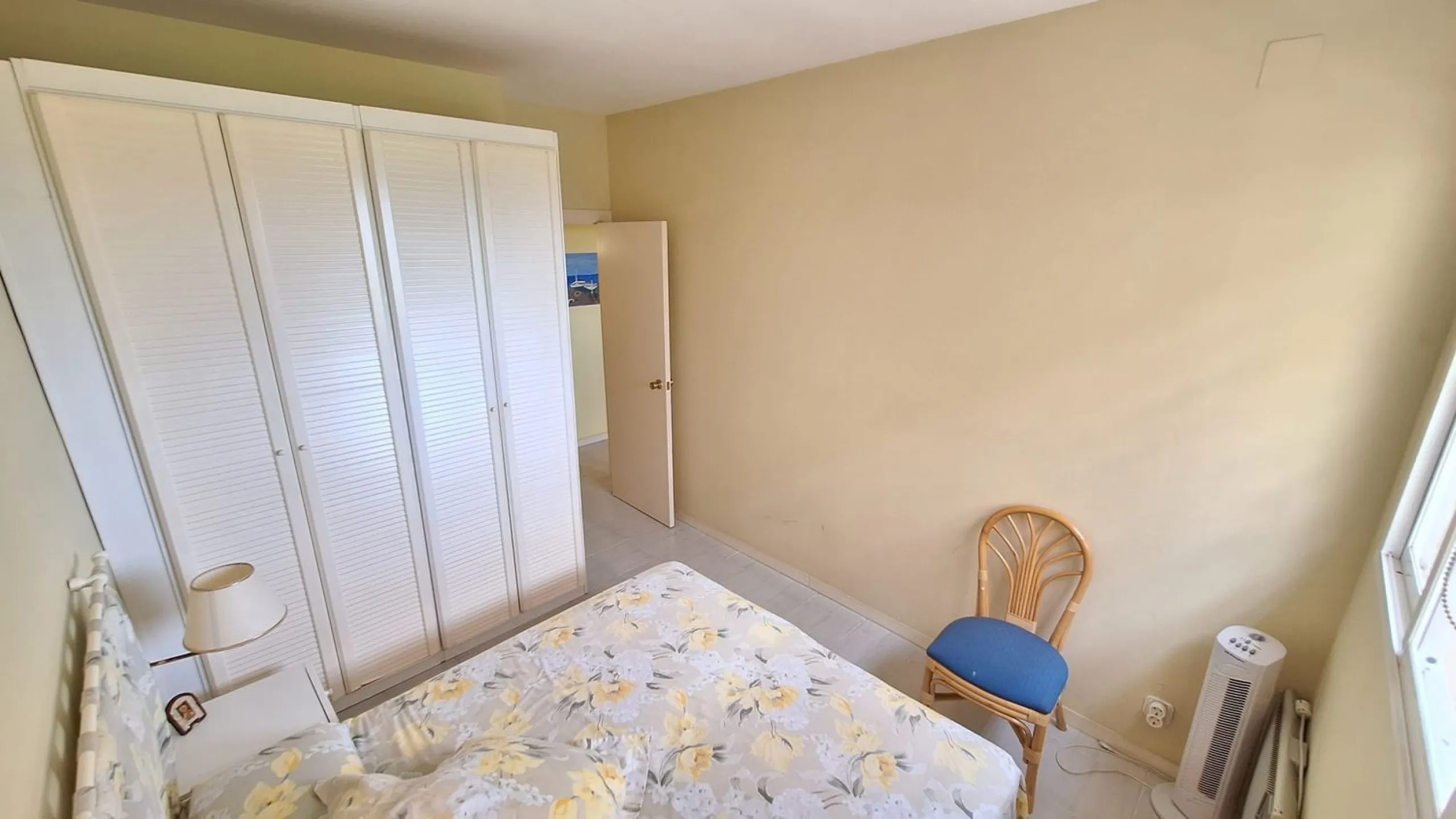 Exclusive seafront ground floor apartment in Masía Blanca, El Vendrell