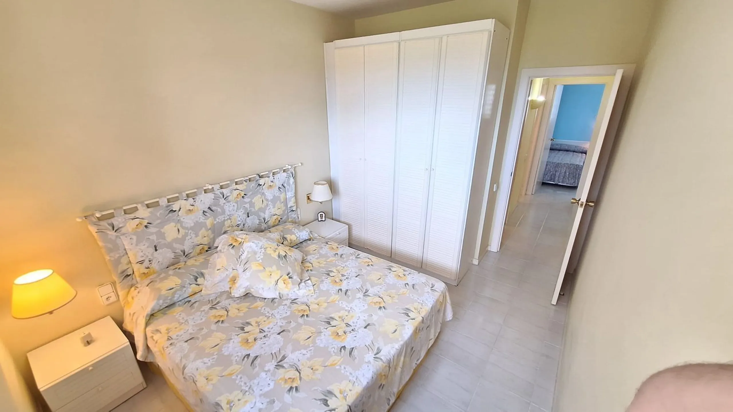 Exclusive seafront ground floor apartment in Masía Blanca, El Vendrell