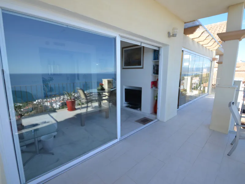 Apartment - Penthouse в продаже в Manilva, Málaga. В доме 3 спален и 2 ванных комнат. Площадь дома 115 м²