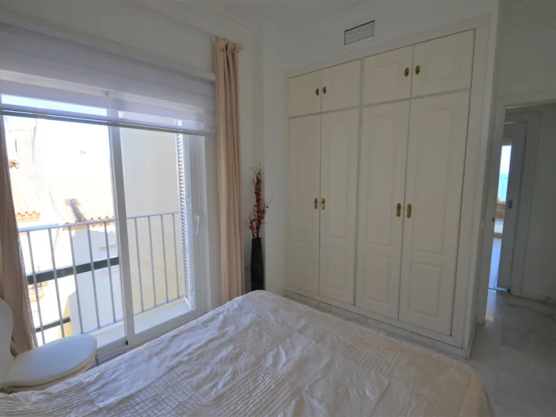 Apartment - Penthouse в продаже в Manilva, Málaga. В доме 3 спален и 2 ванных комнат. Площадь дома 115 м²