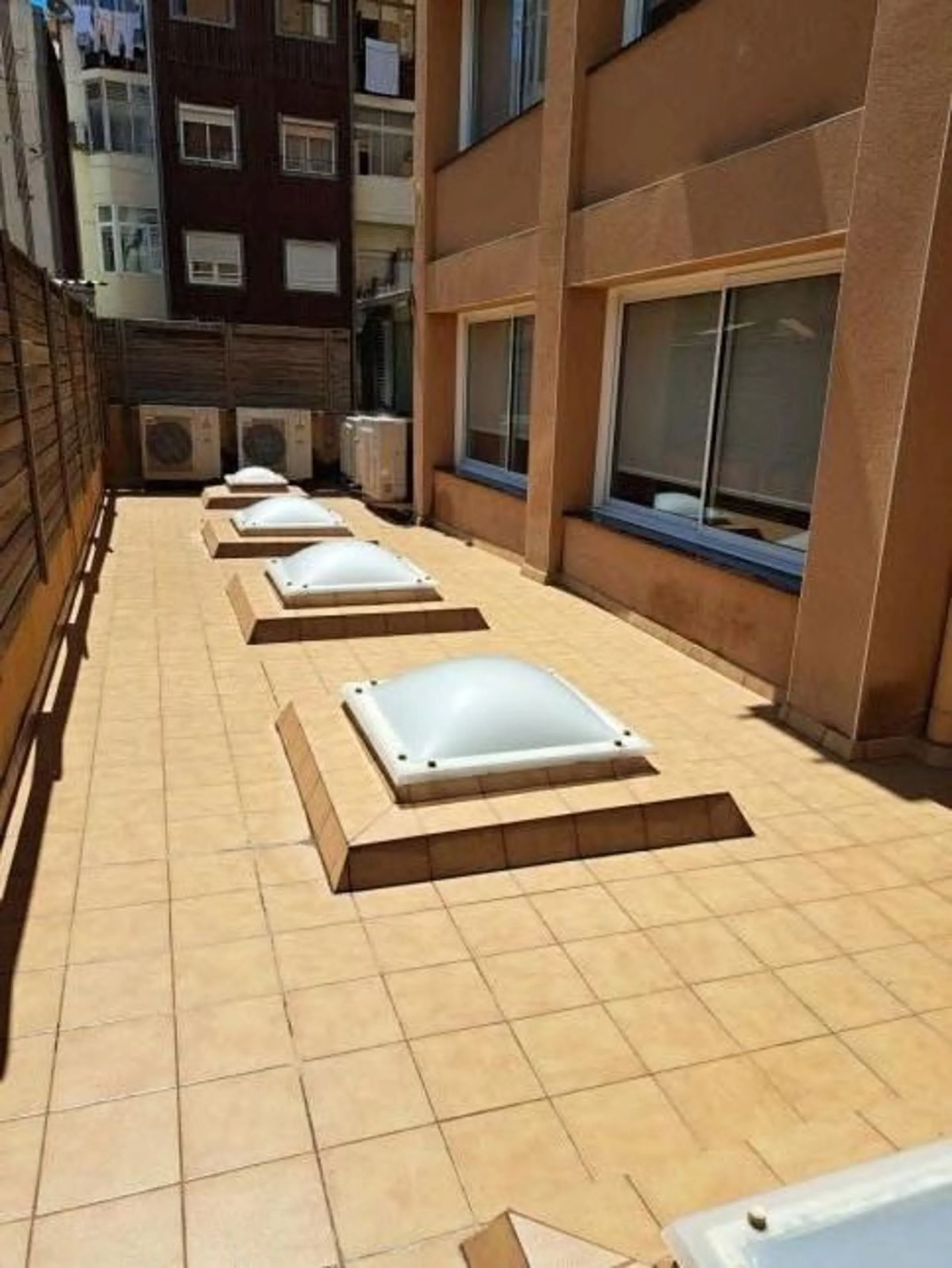 Local comercial en alquiler en Baix Guinardó – Barcelona