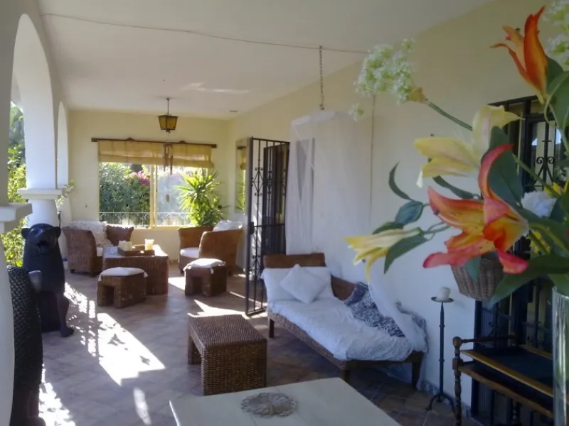 Detached villa near cumbres del Rodeo in Nueva Andalucia, only a short drive to Puerto Banus and the town of San Pedro.