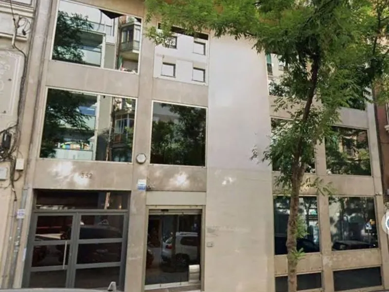 Local comercial en alquiler en Baix Guinardó – Barcelona