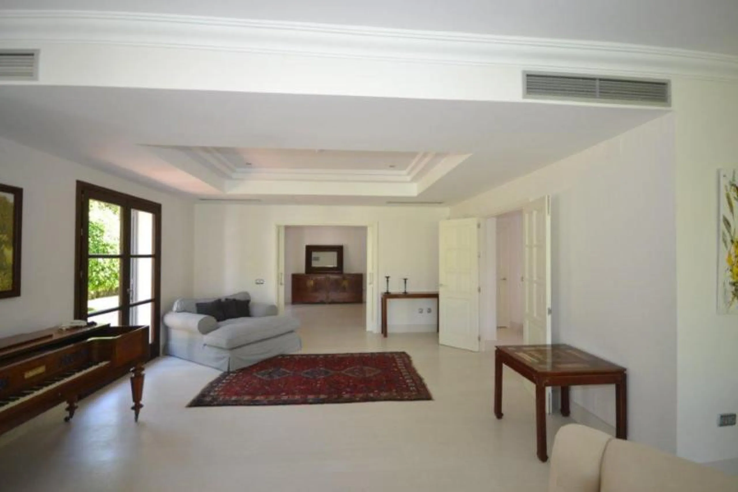 House - Detached Villa в продаже в Marbella, Málaga. В доме 6 спален и 6 ванных комнат. Площадь дома 700 м². Площадь участка 3200 м²