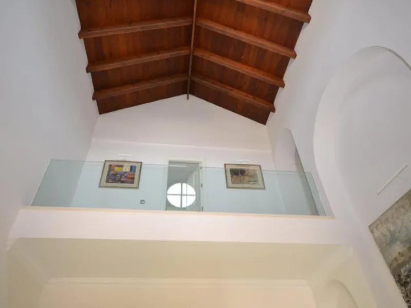 House - Detached Villa в продаже в Marbella, Málaga. В доме 6 спален и 6 ванных комнат. Площадь дома 700 м². Площадь участка 3200 м²