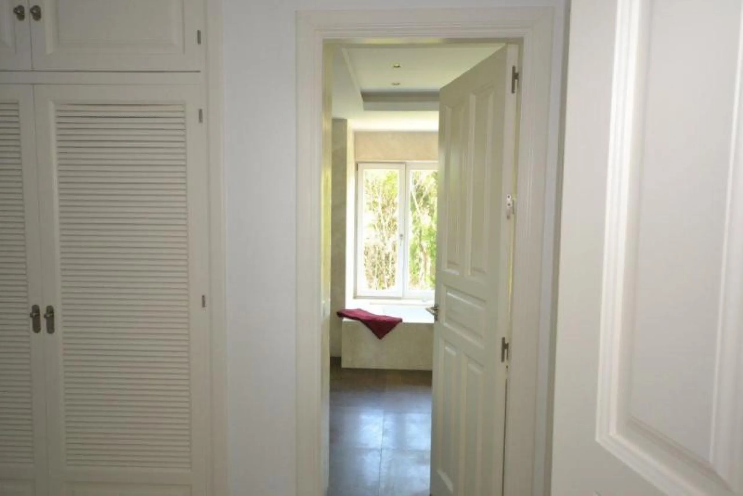 House - Detached Villa в продаже в Marbella, Málaga. В доме 6 спален и 6 ванных комнат. Площадь дома 700 м². Площадь участка 3200 м²