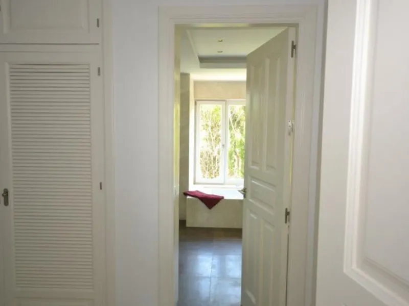 House - Detached Villa в продаже в Marbella, Málaga. В доме 6 спален и 6 ванных комнат. Площадь дома 700 м². Площадь участка 3200 м²
