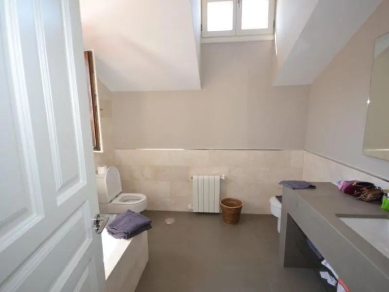House - Detached Villa в продаже в Marbella, Málaga. В доме 6 спален и 6 ванных комнат. Площадь дома 700 м². Площадь участка 3200 м²