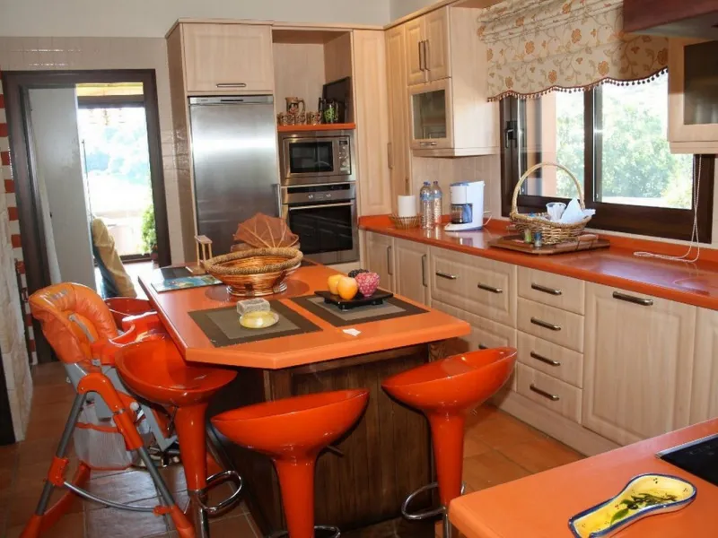 Private Estate of 4,250 m²** with a swimming pool, covered parking, sea-view lookout, barbecue oven, and terrace with views. The house spans 650 m² over three floors: equipped kitchen, living room, dining room for 10, study, suite with bathroom, 4 double 