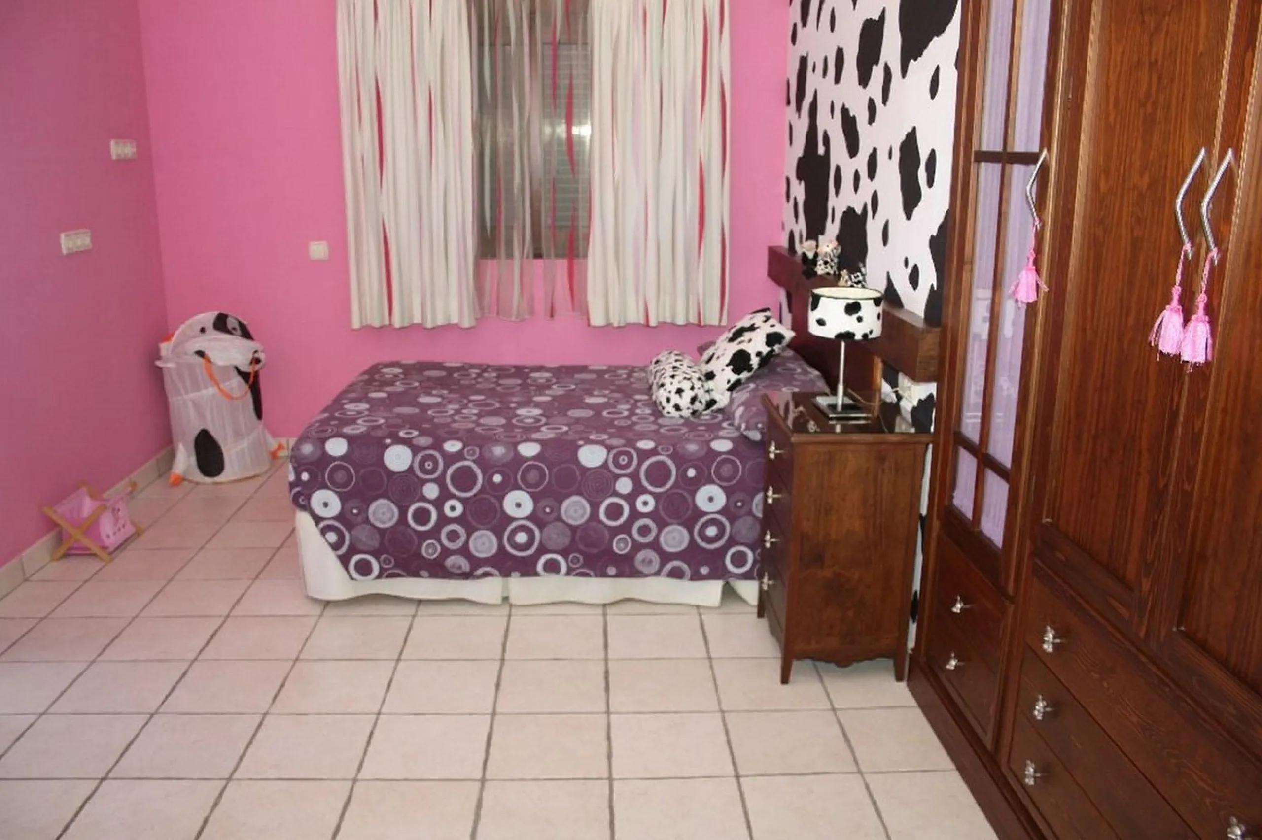 Private Estate of 4,250 m²** with a swimming pool, covered parking, sea-view lookout, barbecue oven, and terrace with views. The house spans 650 m² over three floors: equipped kitchen, living room, dining room for 10, study, suite with bathroom, 4 double 