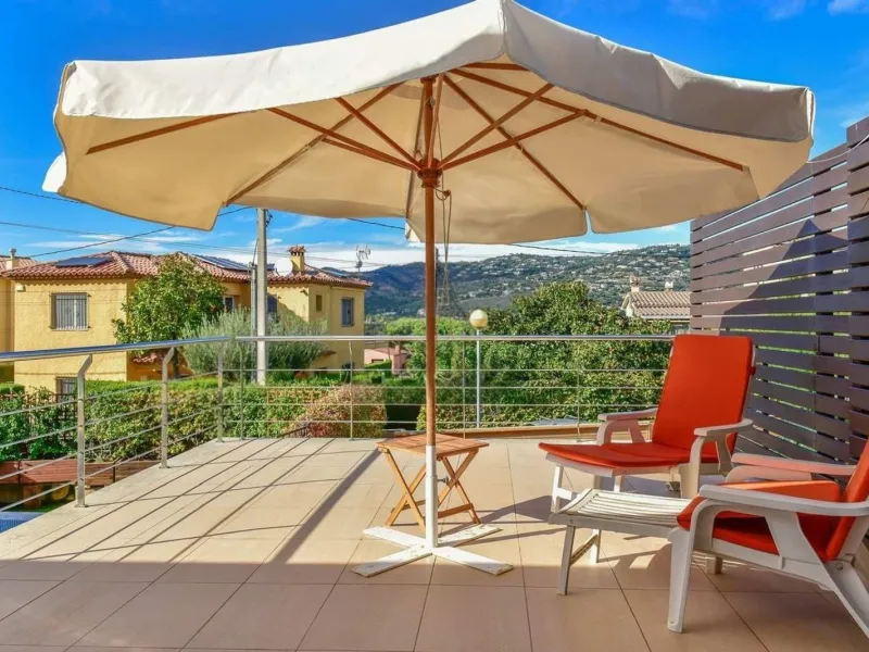 Casa elegante con piscina y jardín en excelente estado en Platja d’Aro
