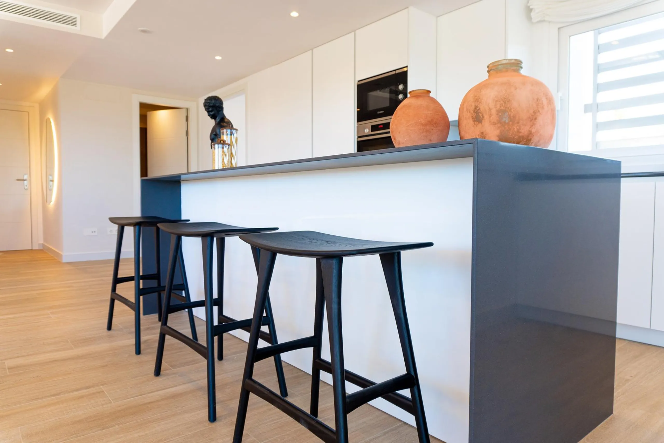 IMPRESSIVE RESIDENTIAL COMPLEX NEAR ESTEPONA& & Housing development in a spectacular residential complex. 59 flats with 1, 2, and 3 bedrooms, and lofts. Each property has a fully equipped kitchen, double glazed windows, hot and cold air conditioning