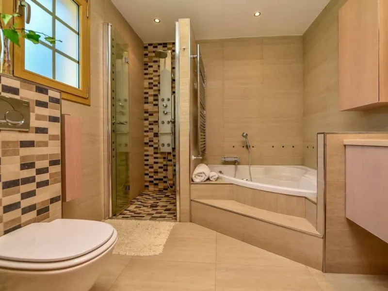 Casa elegante con piscina y jardín en excelente estado en Platja d’Aro