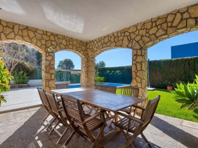 Charming villa with pool in S’Agaró