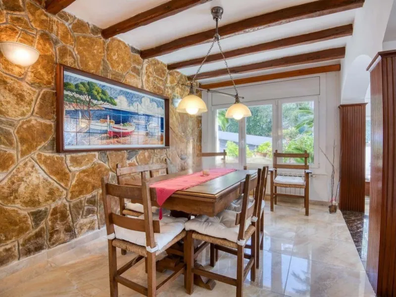 Charming villa with pool in S’Agaró