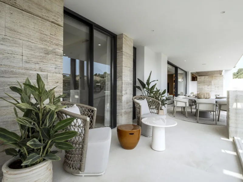 Exclusive New Residential in Aloha Golf, Nueva Andalucía Marbella& & Luxury Living in the Heart of Nueva Andalucía& Discover this exclusive new residential development in Aloha Golf, one of the most prestigious areas of Nueva Andalucía, Marbella.