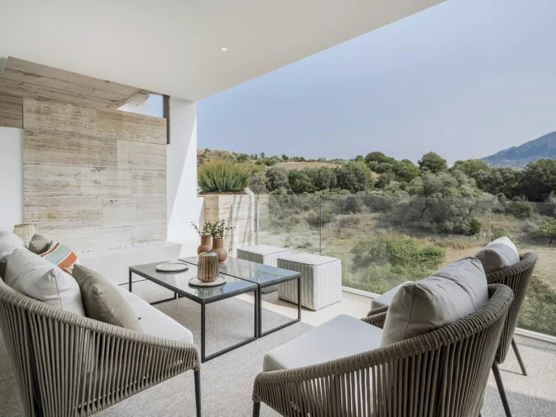 Exclusive New Residential in Aloha Golf, Nueva Andalucía Marbella& & Luxury Living in the Heart of Nueva Andalucía& Discover this exclusive new residential development in Aloha Golf, one of the most prestigious areas of Nueva Andalucía, Marbella.