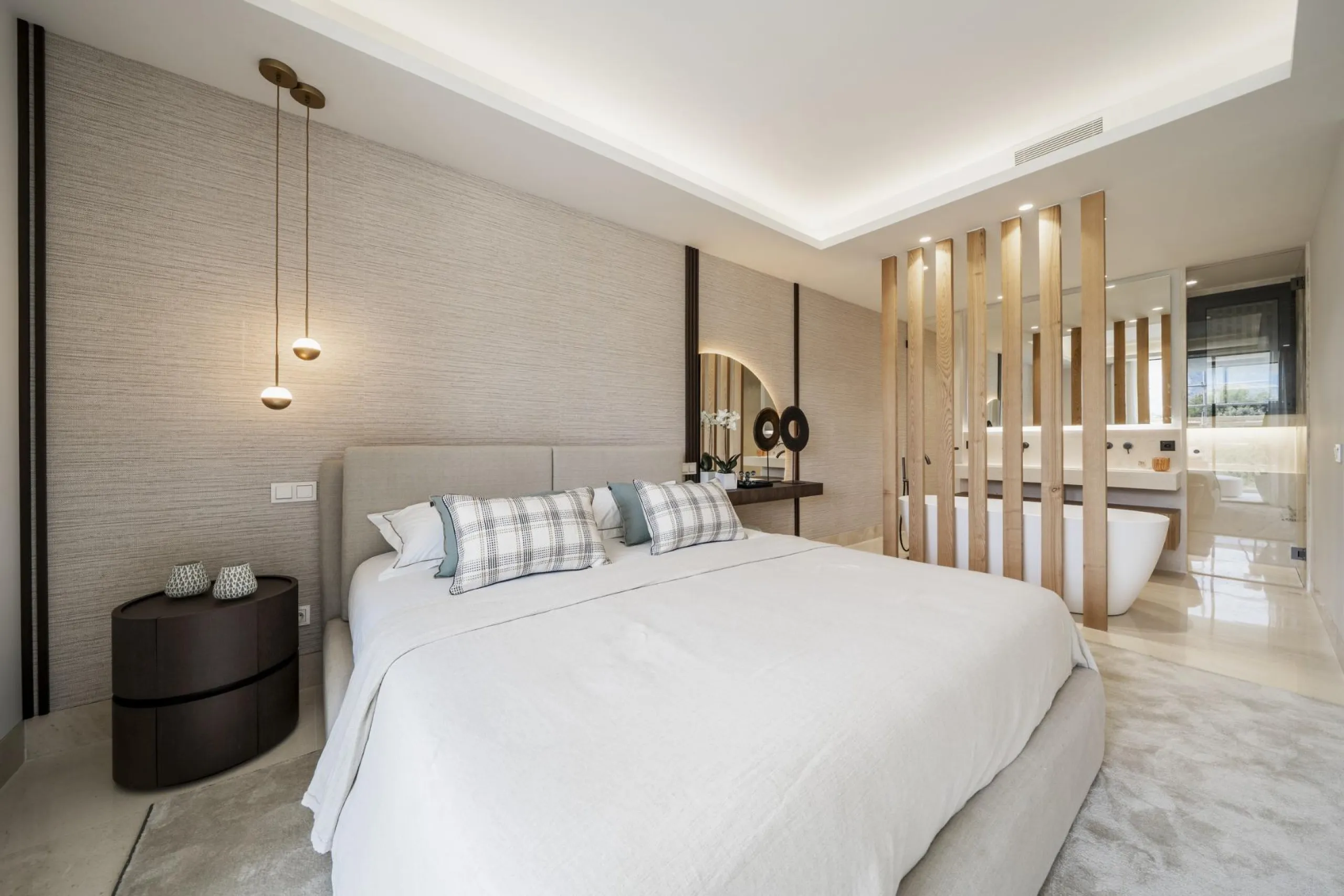 Exclusive New Residential in Aloha Golf, Nueva Andalucía Marbella& & Luxury Living in the Heart of Nueva Andalucía& Discover this exclusive new residential development in Aloha Golf, one of the most prestigious areas of Nueva Andalucía, Marbella.