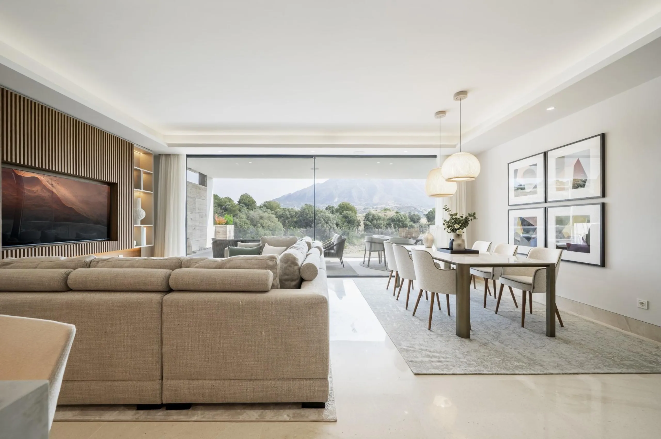 Exclusive New Residential in Aloha Golf, Nueva Andalucía Marbella& & Luxury Living in the Heart of Nueva Andalucía& Discover this exclusive new residential development in Aloha Golf, one of the most prestigious areas of Nueva Andalucía, Marbella.