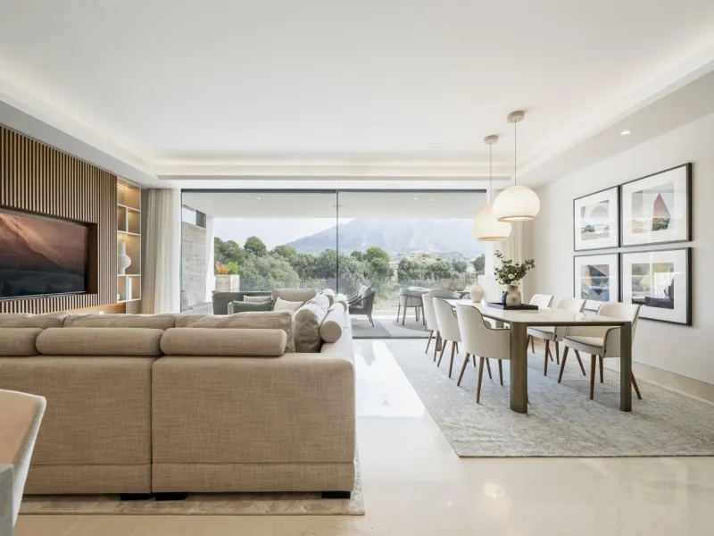 Exclusive New Residential in Aloha Golf, Nueva Andalucía Marbella& & Luxury Living in the Heart of Nueva Andalucía& Discover this exclusive new residential development in Aloha Golf, one of the most prestigious areas of Nueva Andalucía, Marbella.