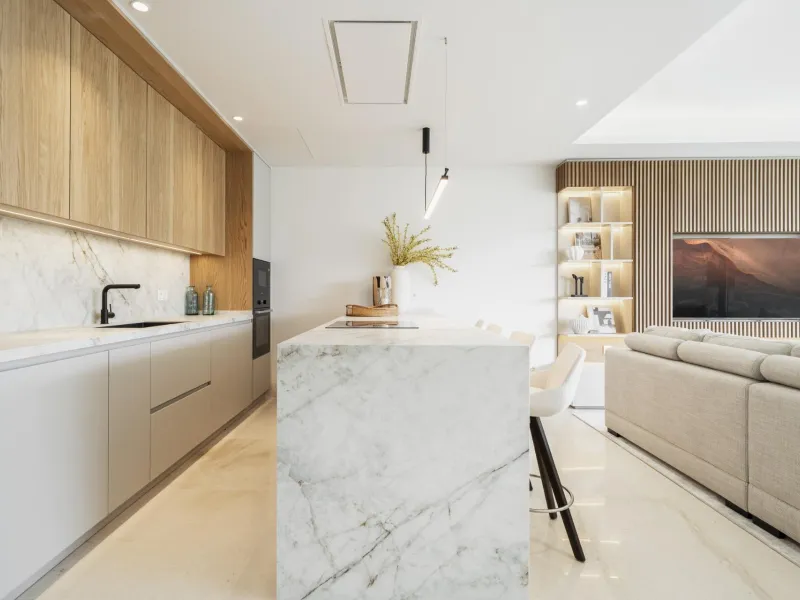 Exclusive New Residential in Aloha Golf, Nueva Andalucía Marbella& & Luxury Living in the Heart of Nueva Andalucía& Discover this exclusive new residential development in Aloha Golf, one of the most prestigious areas of Nueva Andalucía, Marbella.
