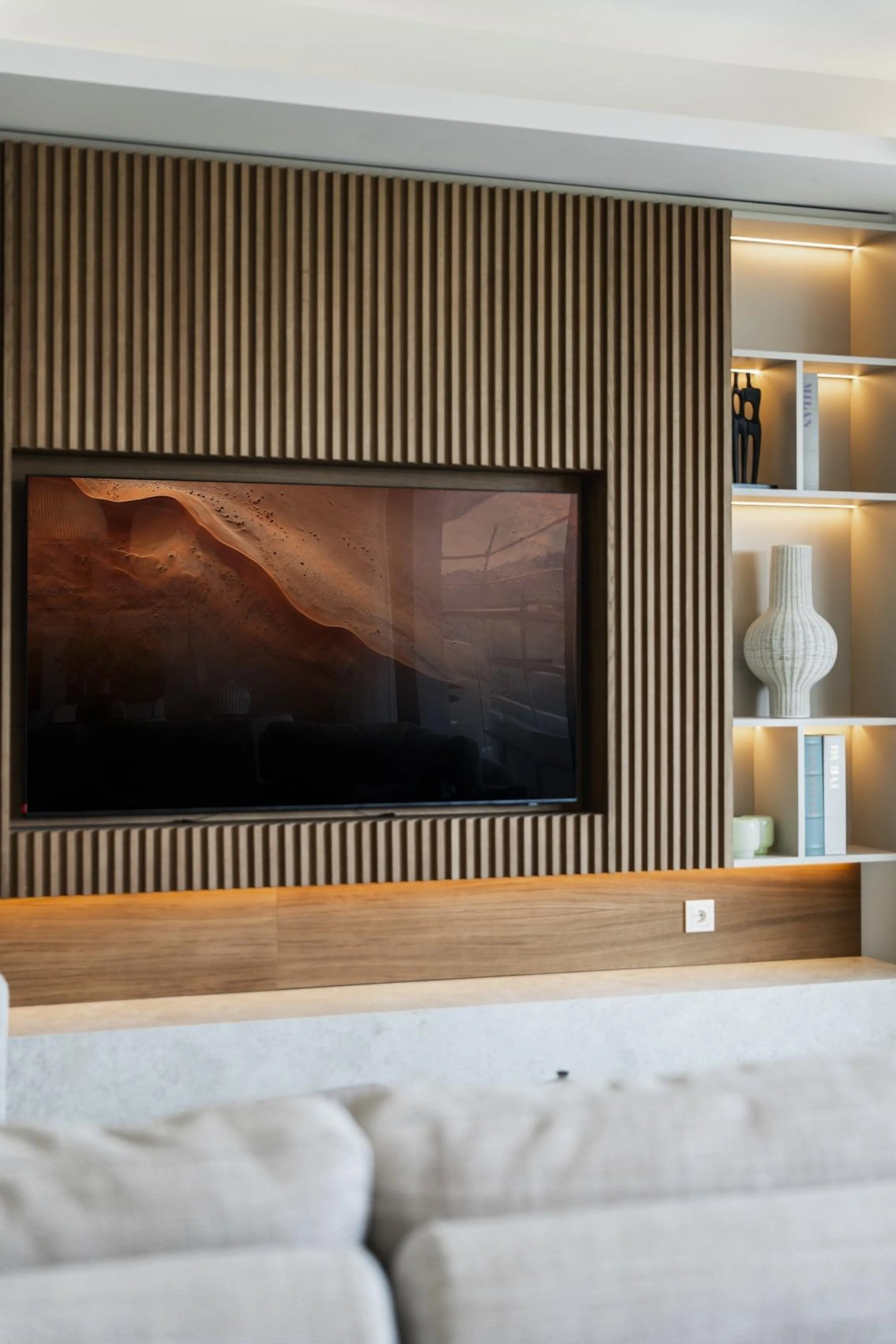 Exclusive New Residential in Aloha Golf, Nueva Andalucía Marbella& & Luxury Living in the Heart of Nueva Andalucía& Discover this exclusive new residential development in Aloha Golf, one of the most prestigious areas of Nueva Andalucía, Marbella.